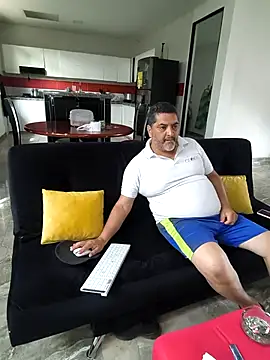 hotandfierylatinos2023のライブXXXチャット