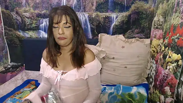 Živý XXX chat indianaqua