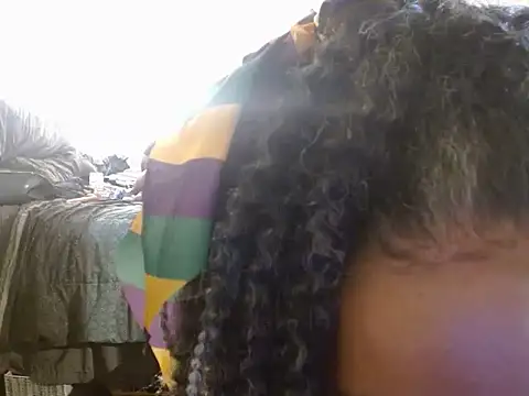 Chat +18 de realninafame ao vivo