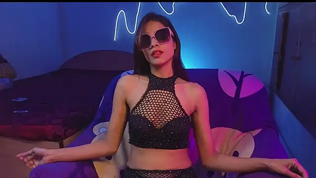 Ivy_the_goddess Adlı Modelin Canlı XXX Sohbeti