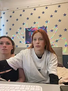 Chat +18 de Lily_Viola ao vivo