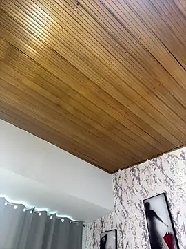 Larissa_Antonella Chat XXX in diretta