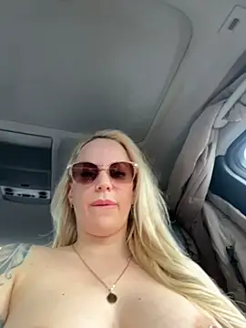 June695_ Chat XXX live