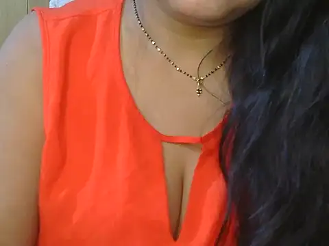 Show modela Cute_Ruhi99 na web-kameri