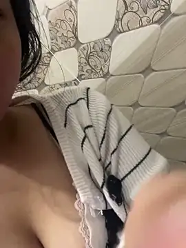 Nana-zi 在線直播表演