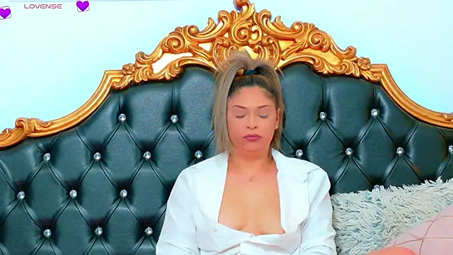 AnnaisAllure Chat XXX in diretta