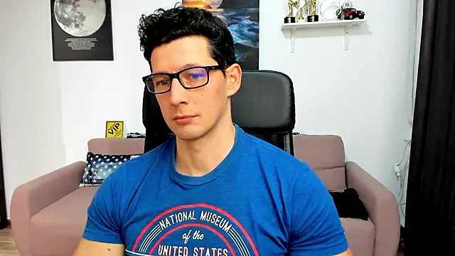 BrutusK08 Chat XXX in diretta