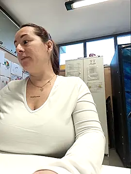 bichota85 在線直播表演