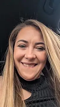 Risky_julia2330: απευθείας συνομιλία ΧΧΧ