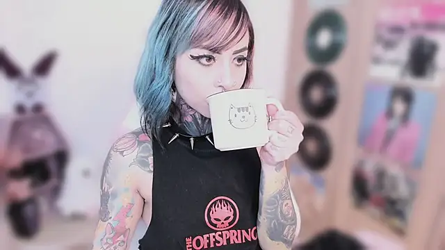 Chat XXX en directo de NikkiRamone