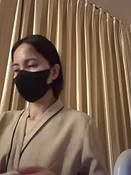 bi_biii 在線直播表演