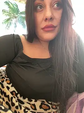 DaisyStreet: онлайн-секс-чат