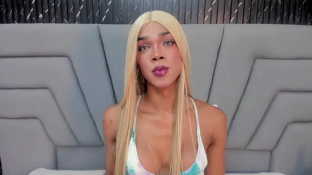 NaomiSteward: вебкам-шоу