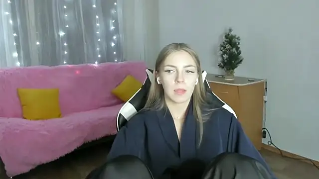 دردشة HitGyrl الجنسية المباشرة