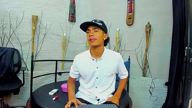 AlanCutee Chat XXX in diretta