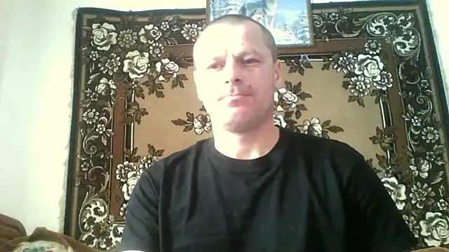 Ivan9iutt – Live XXX-chat