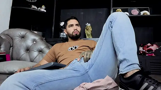 matteosantos 网络视讯表演