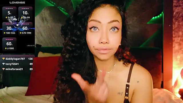 Chat +18 de ElyaQuinn ao vivo