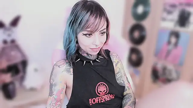 Chat XXX en directo de NikkiRamone