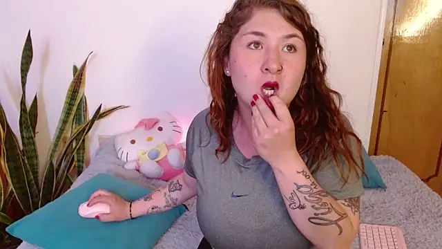 kittycatw élő XXX-chatje