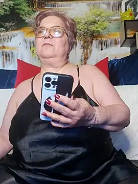 دردشة QueenPammy1 الجنسية المباشرة