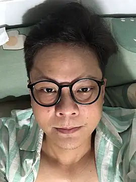 Chat +18 de datnguyenvn ao vivo