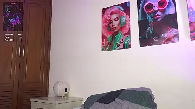 pocahotass_11のライブXXXチャット