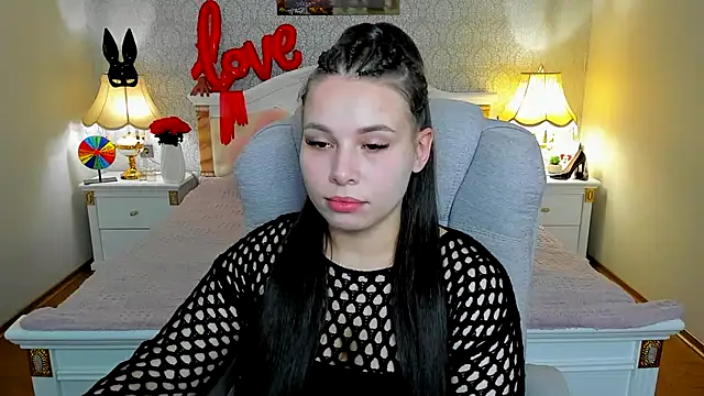 OmniaSher Chat XXX live