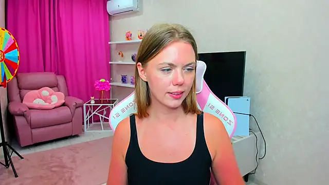 Strawberryen Live XXX chat