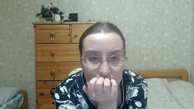 Smart_Rose Adlı Modelin Canlı XXX Sohbeti