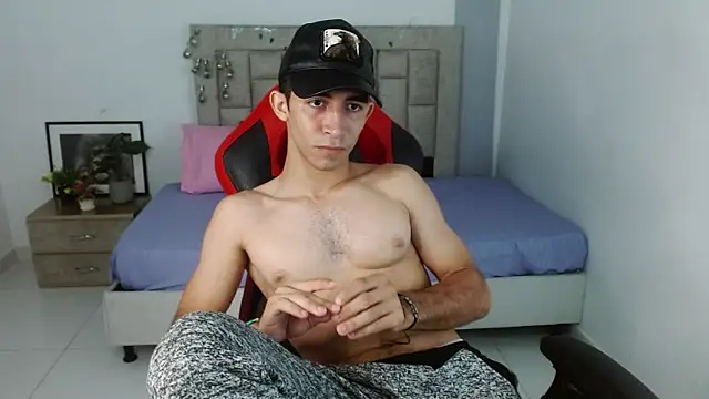 Webkamerová show Caius_fox