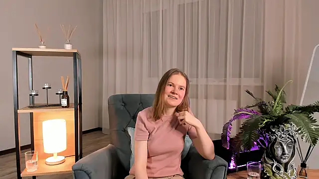 CleliaRostek: διαδικτυακό σόου στην κάμερα