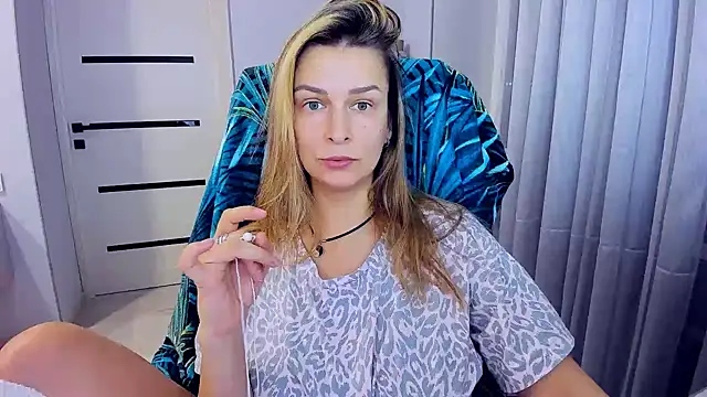 Chat +18 de AlexiaDarren ao vivo