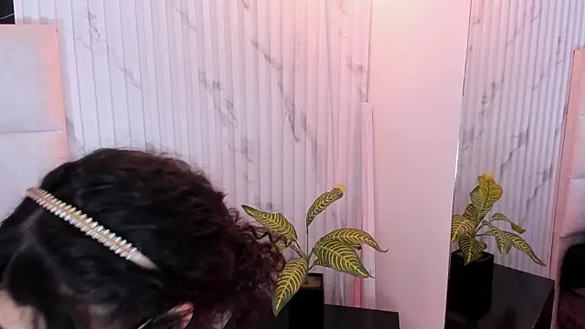 Reginavegaa Adlı Modelin Canlı XXX Sohbeti