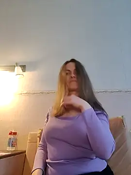 Czat XXX na żywo – Evelina_cute