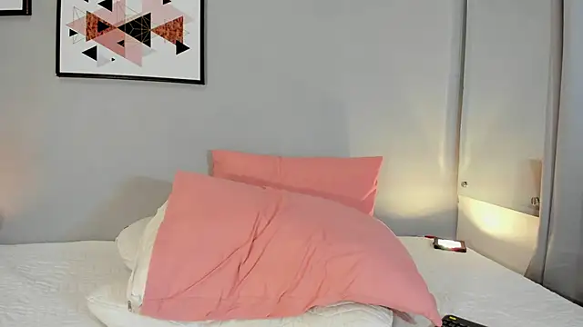 PauleteW10's Live XXX Chat