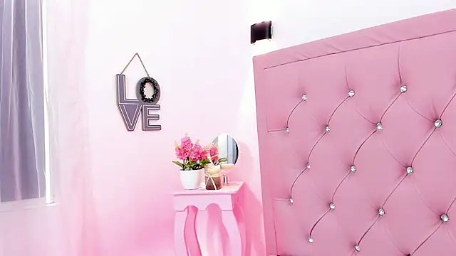 Chat +18 de Mariana_Gonzalez_ ao vivo