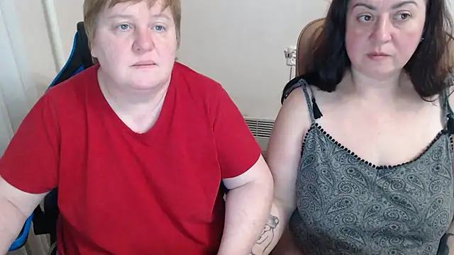 Bertie_Adeline: διαδικτυακό σόου στην κάμερα