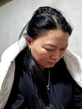 yoowwmr's Webcam Show