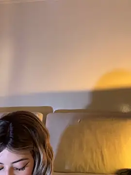 isabella-collins- Chat XXX live