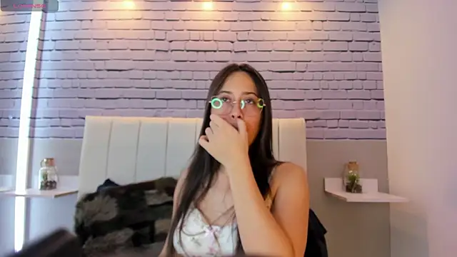 SophieeMoore: απευθείας συνομιλία ΧΧΧ