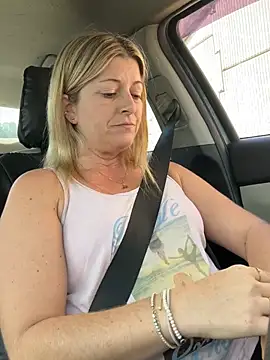 NikkiBlisssのライブXXXチャット