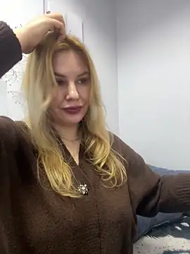Passion-Blondy Chat XXX in diretta