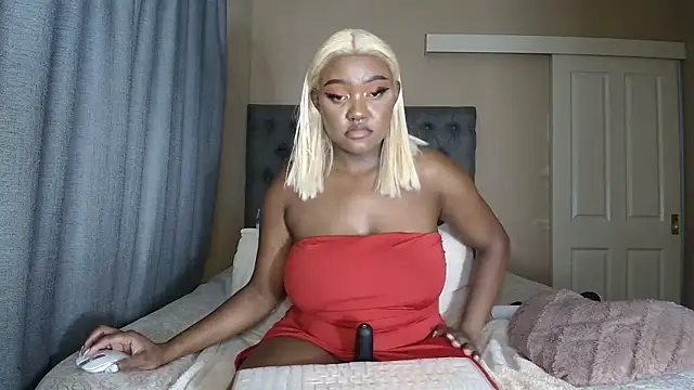 nanababe1 élő XXX-chatje