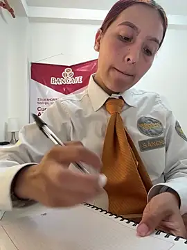 Emily-7_ Chat XXX in diretta