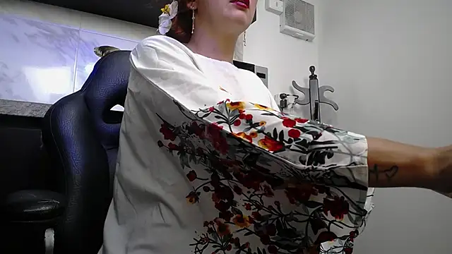 Show webcam de kyra_jeet