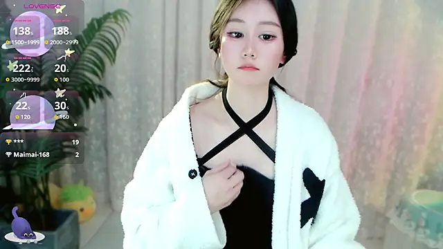 Aimee-520 Chat XXX in diretta