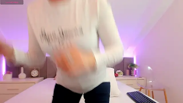 AshleyStorm_ 即時 XXX 聊天