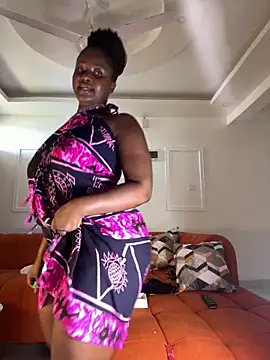 t-Booty_risky_: διαδικτυακό σόου στην κάμερα