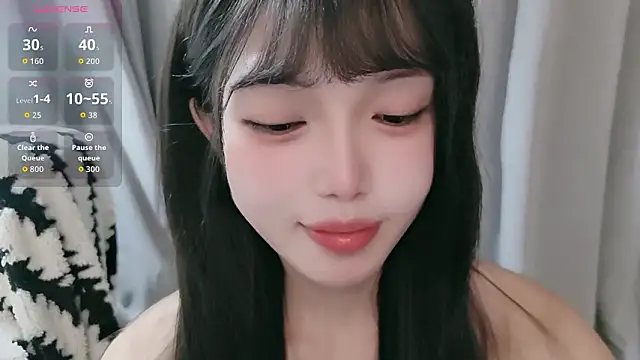 sansan-666 即時 XXX 聊天